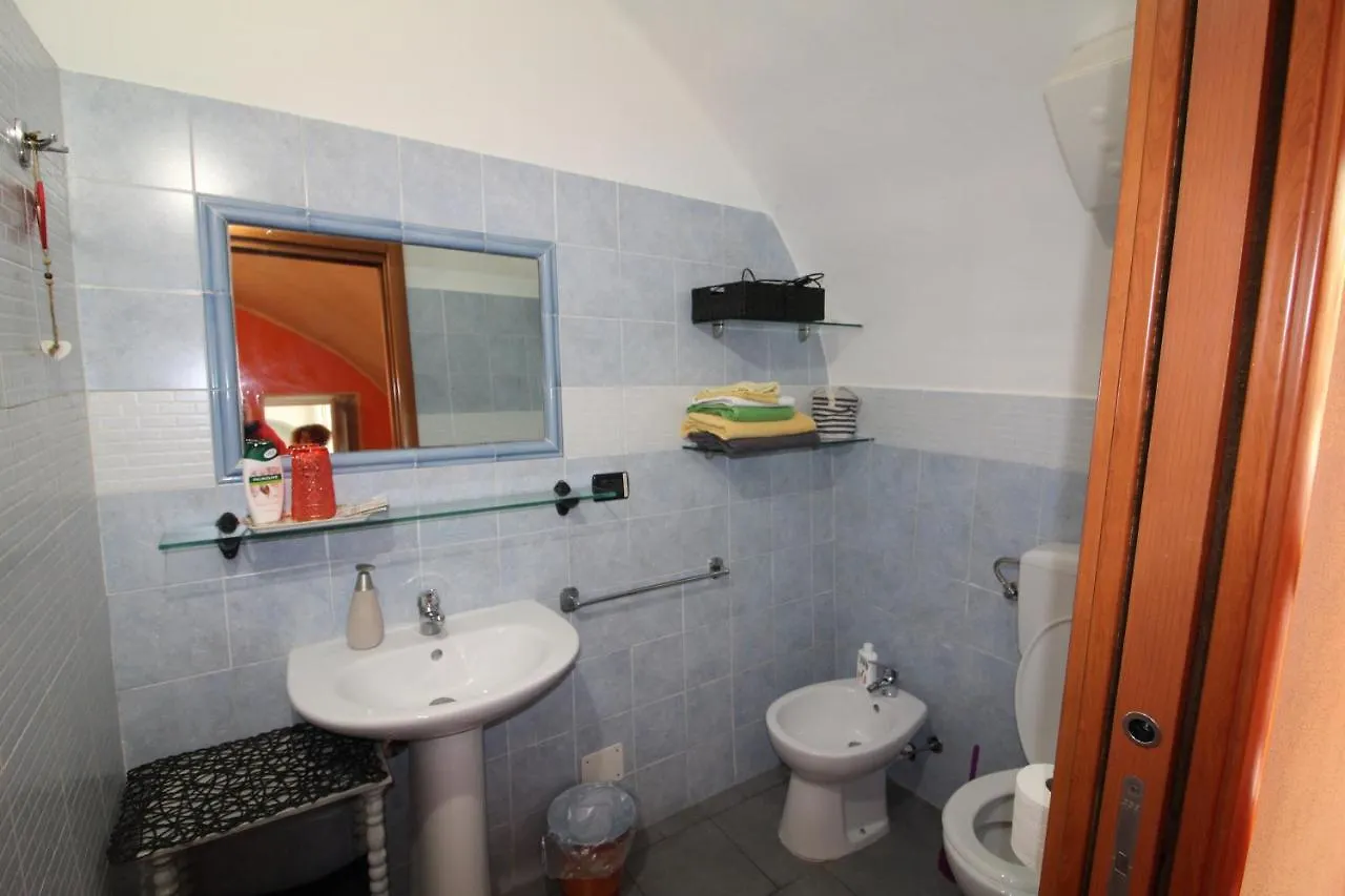 Due Passi Dal Mare Bed & Breakfast Ceriale 0*,